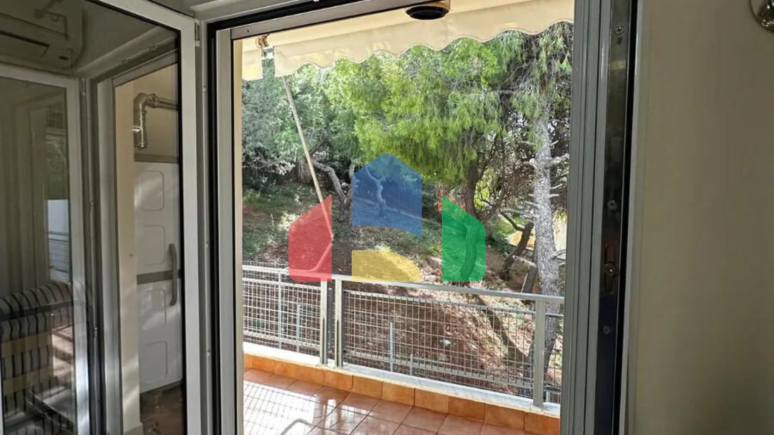 Продаж - Квартира 50 m² в Аттиці