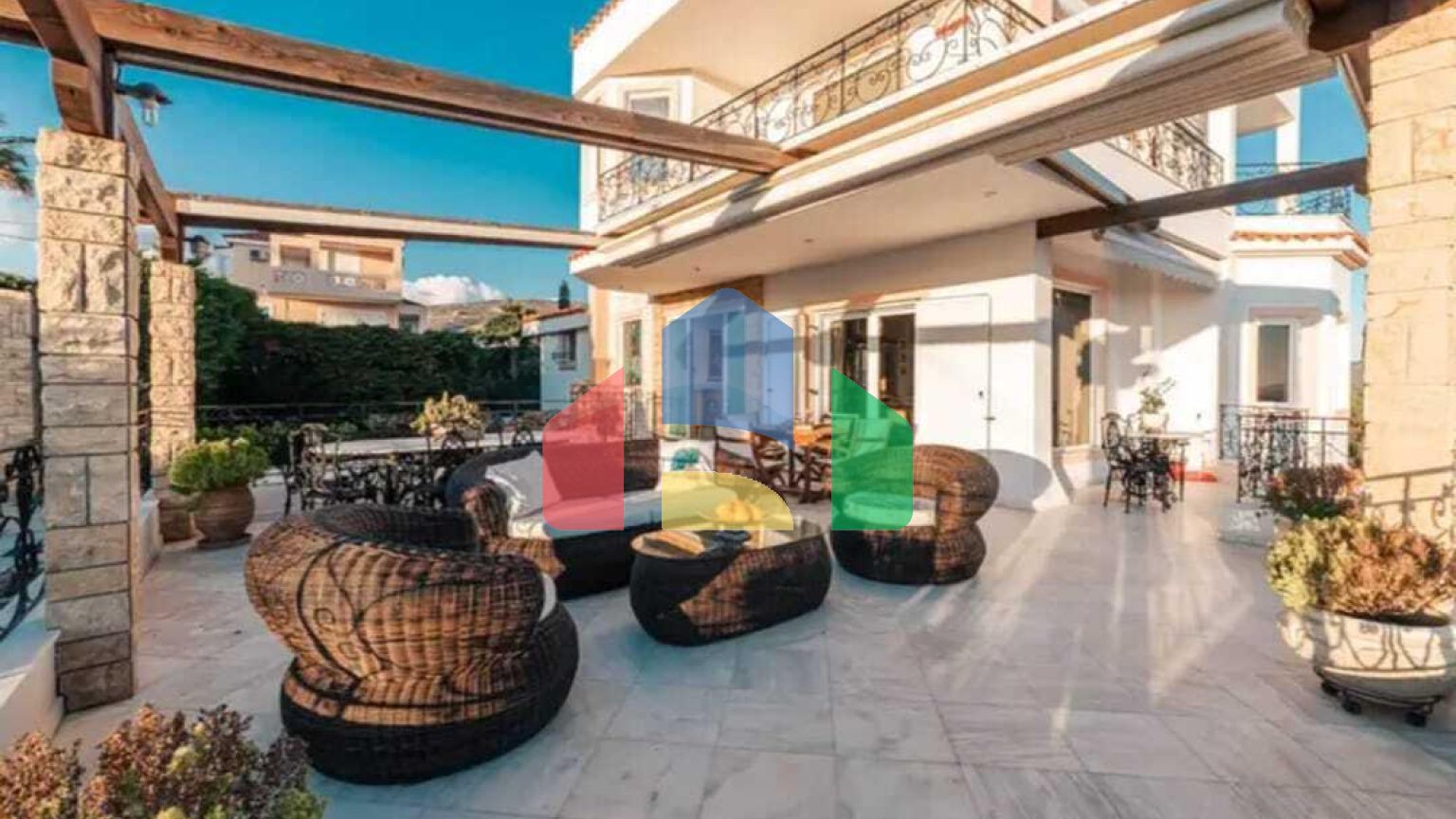 Продаж - Вілла 350 m² в Аттиці