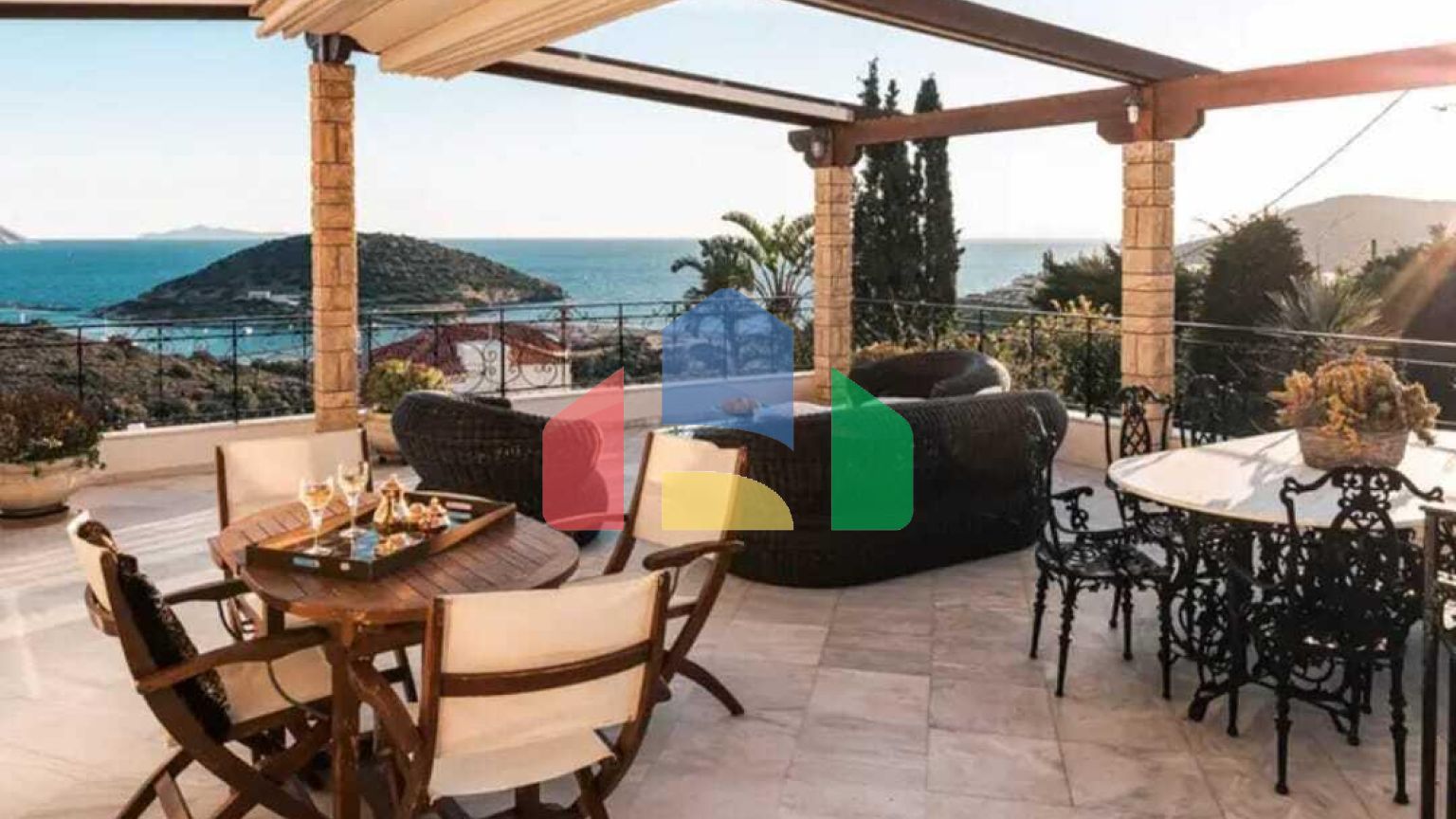 Продаж - Вілла 350 m² в Аттиці