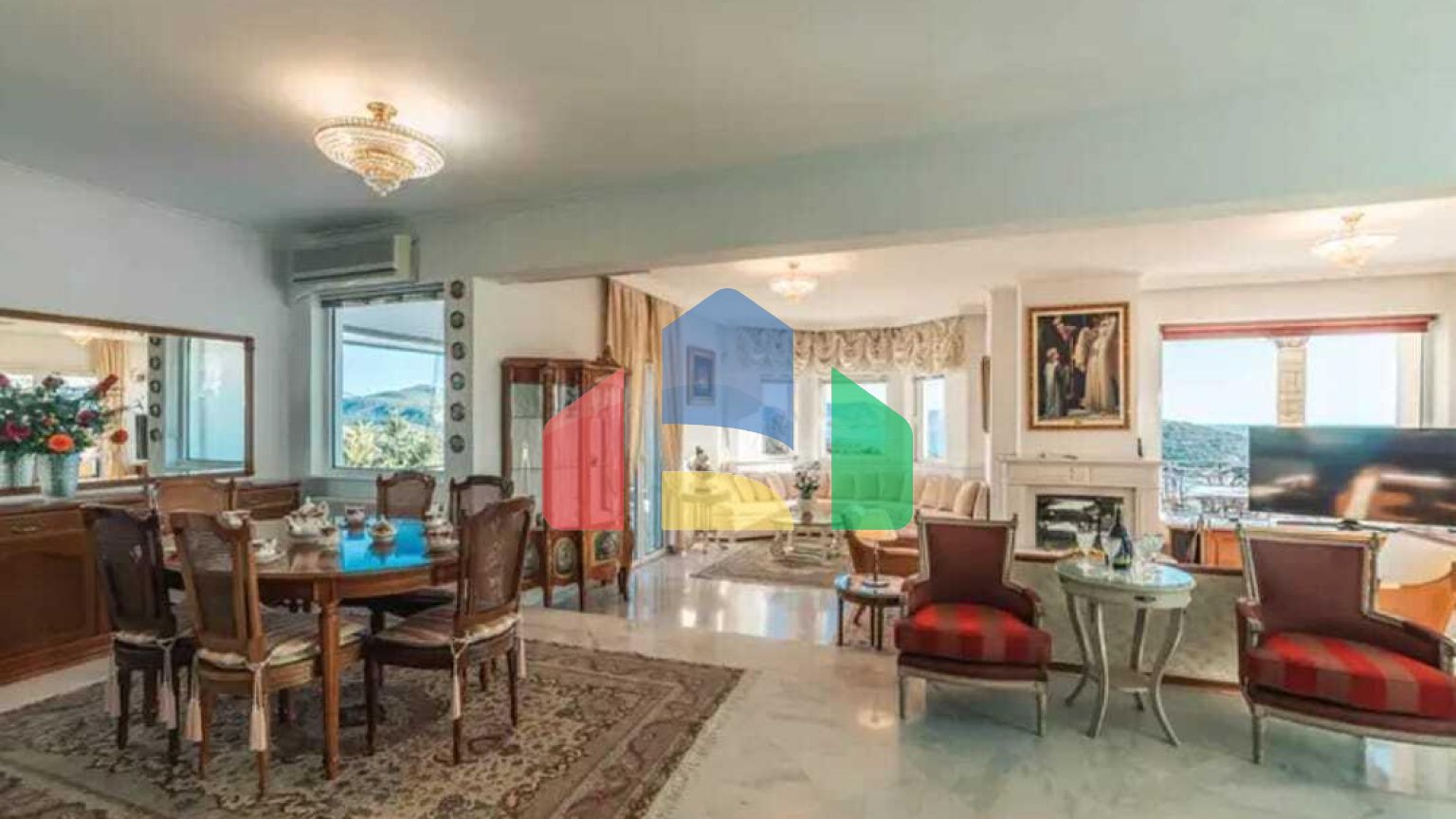 Продаж - Вілла 350 m² в Аттиці