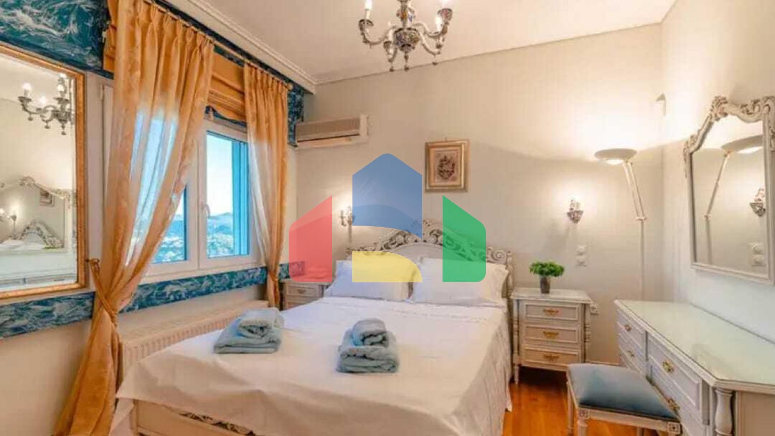 Продаж - Вілла 350 m² в Аттиці