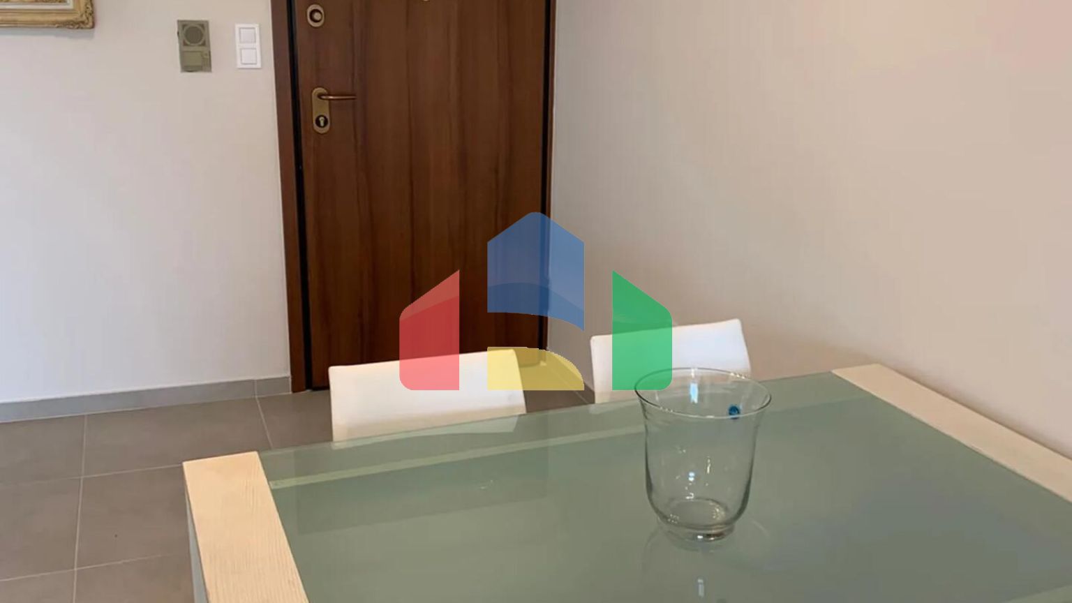 Продаж - Квартира 57 m² в Аттиці