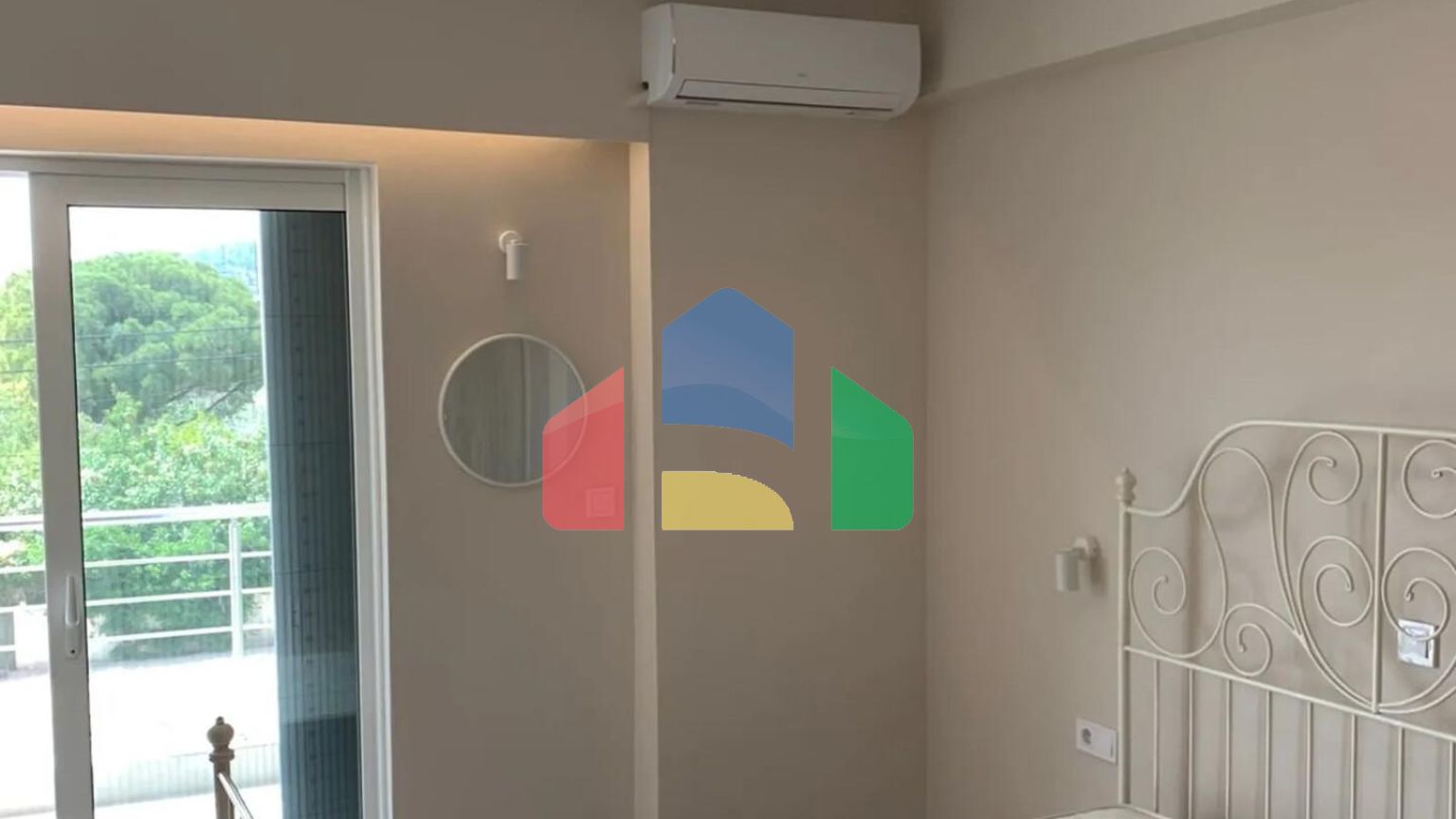 Продаж - Квартира 57 m² в Аттиці