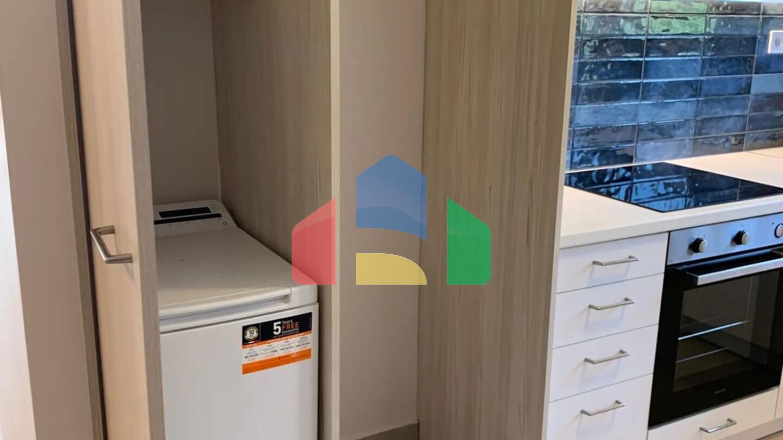 Продаж - Квартира 57 m² в Аттиці