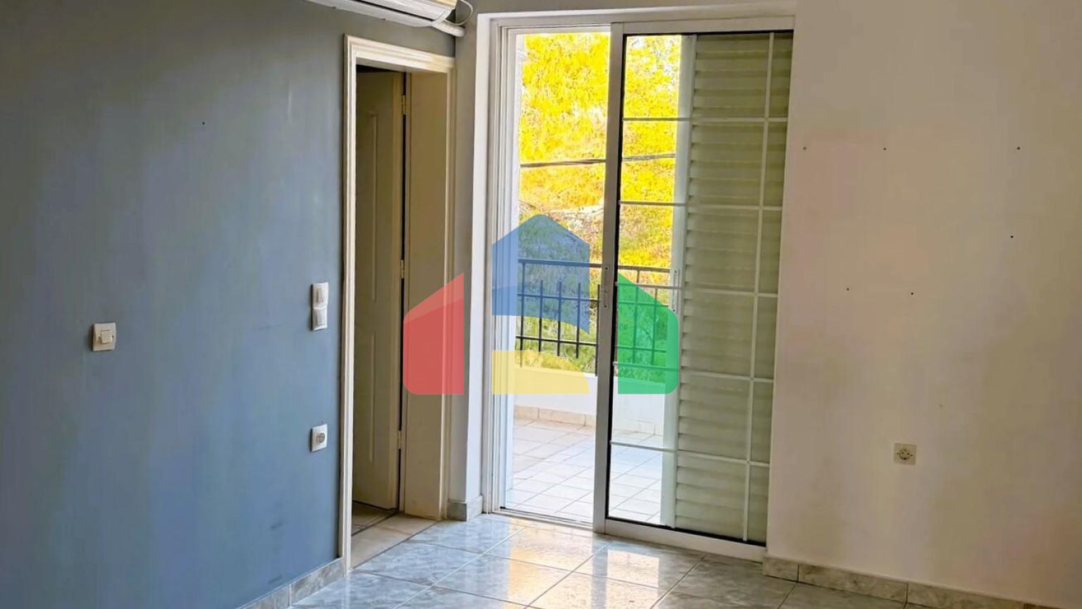 Продаж - Квартира 80 m² в Аттиці