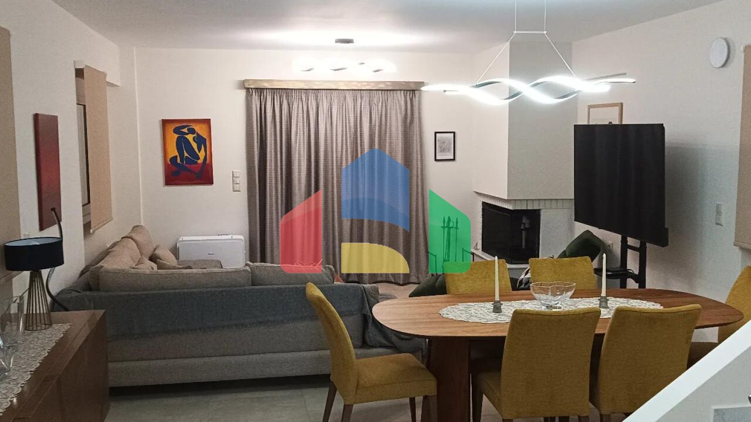 Продаж - Котедж 184 m² в Аттиці