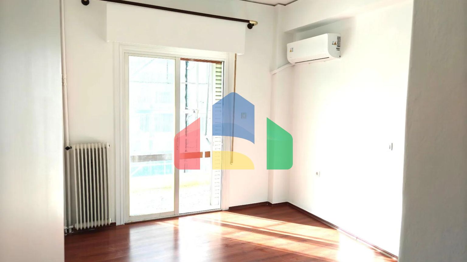 Продаж - Квартира 74 m² в Аттиці