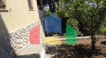 Продаж - Котедж 100 m² в Аттиці