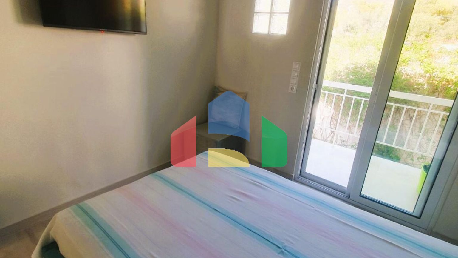 Продаж - Квартира 56 m² в Аттиці