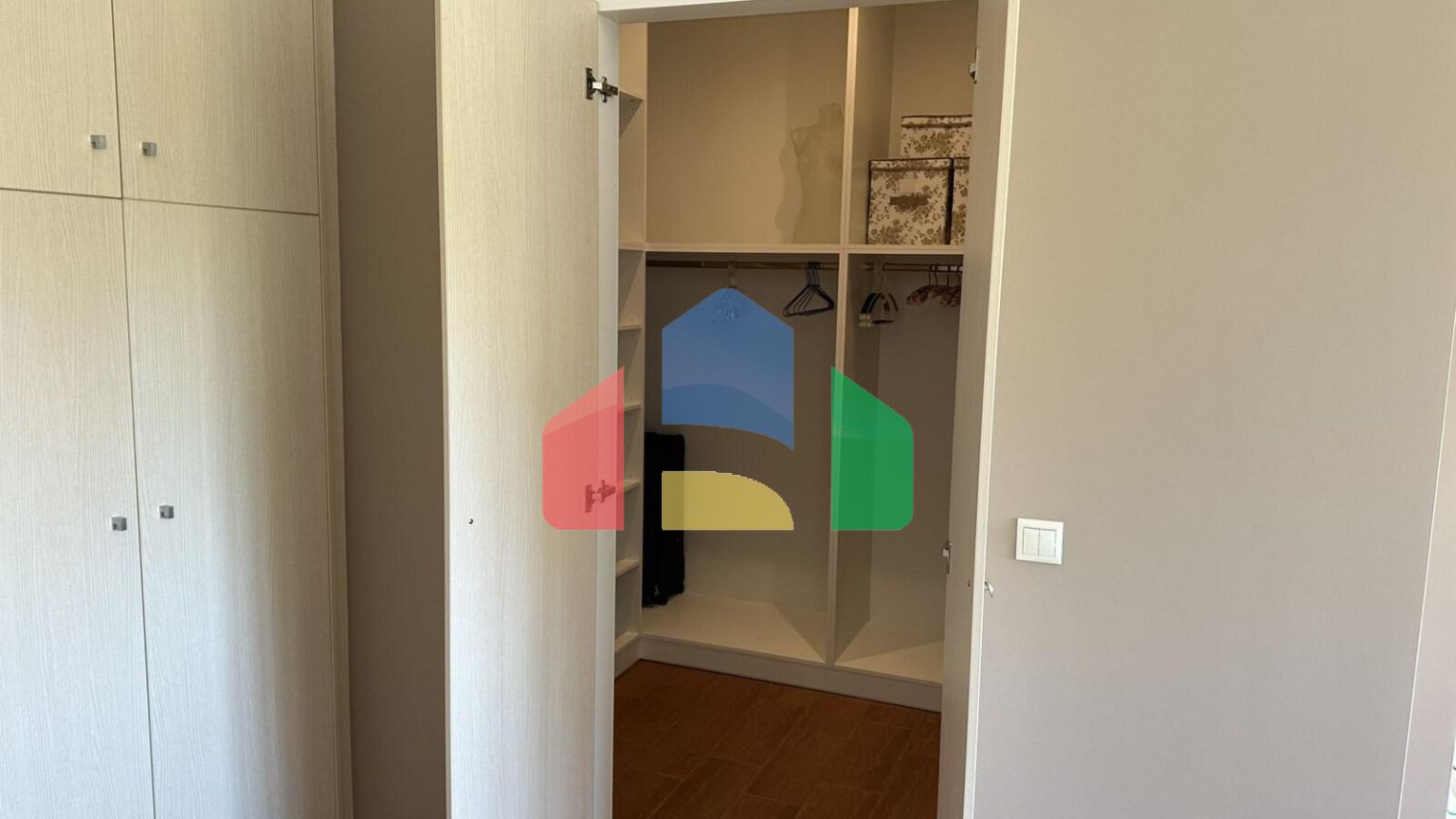 Продажа - Коттедж 428 m² в Аттике