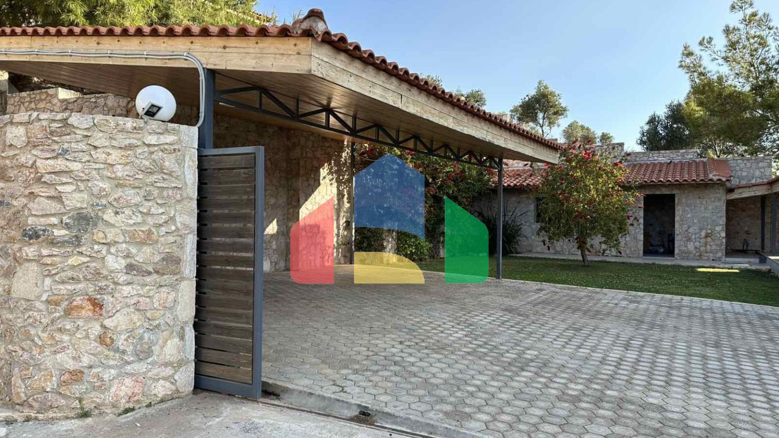 Продажа - Коттедж 428 m² в Аттике