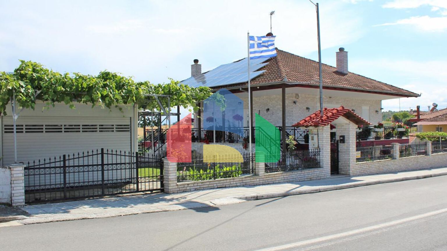 Продажа - Коттедж 285 m² на Олимпийской Ривьере