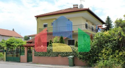 For Sale - Detached house 274 m² on the Olympic Coast