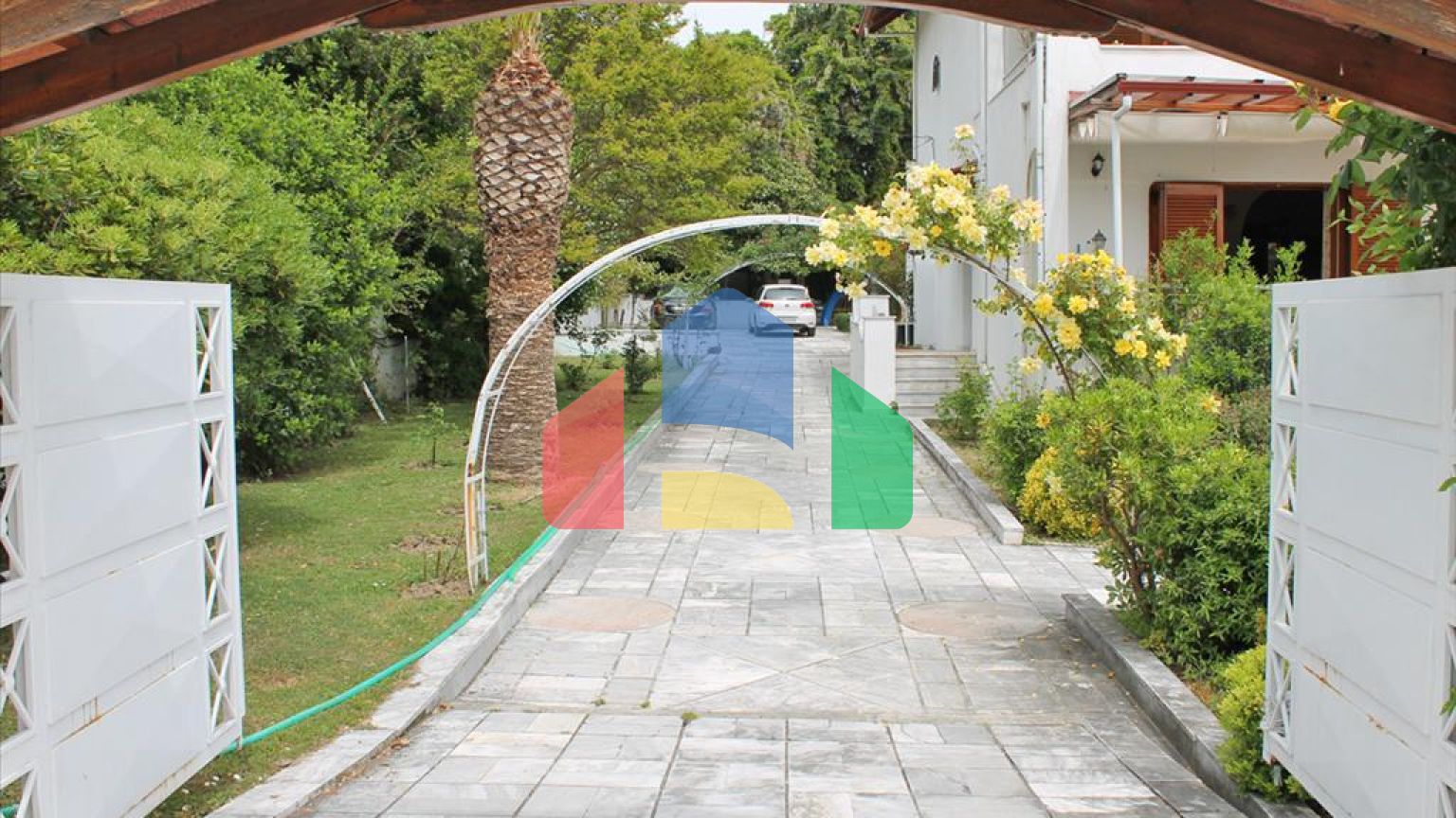 Продажа - Коттедж 340 m² на Олимпийской Ривьере