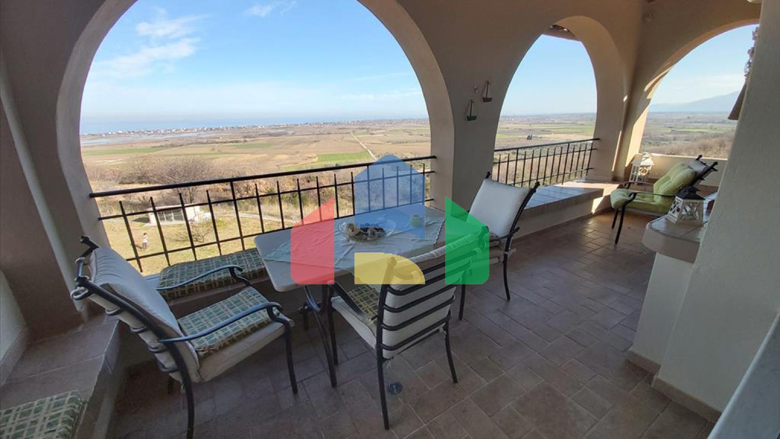 Продажа - Вилла 335 m² на Олимпийской Ривьере