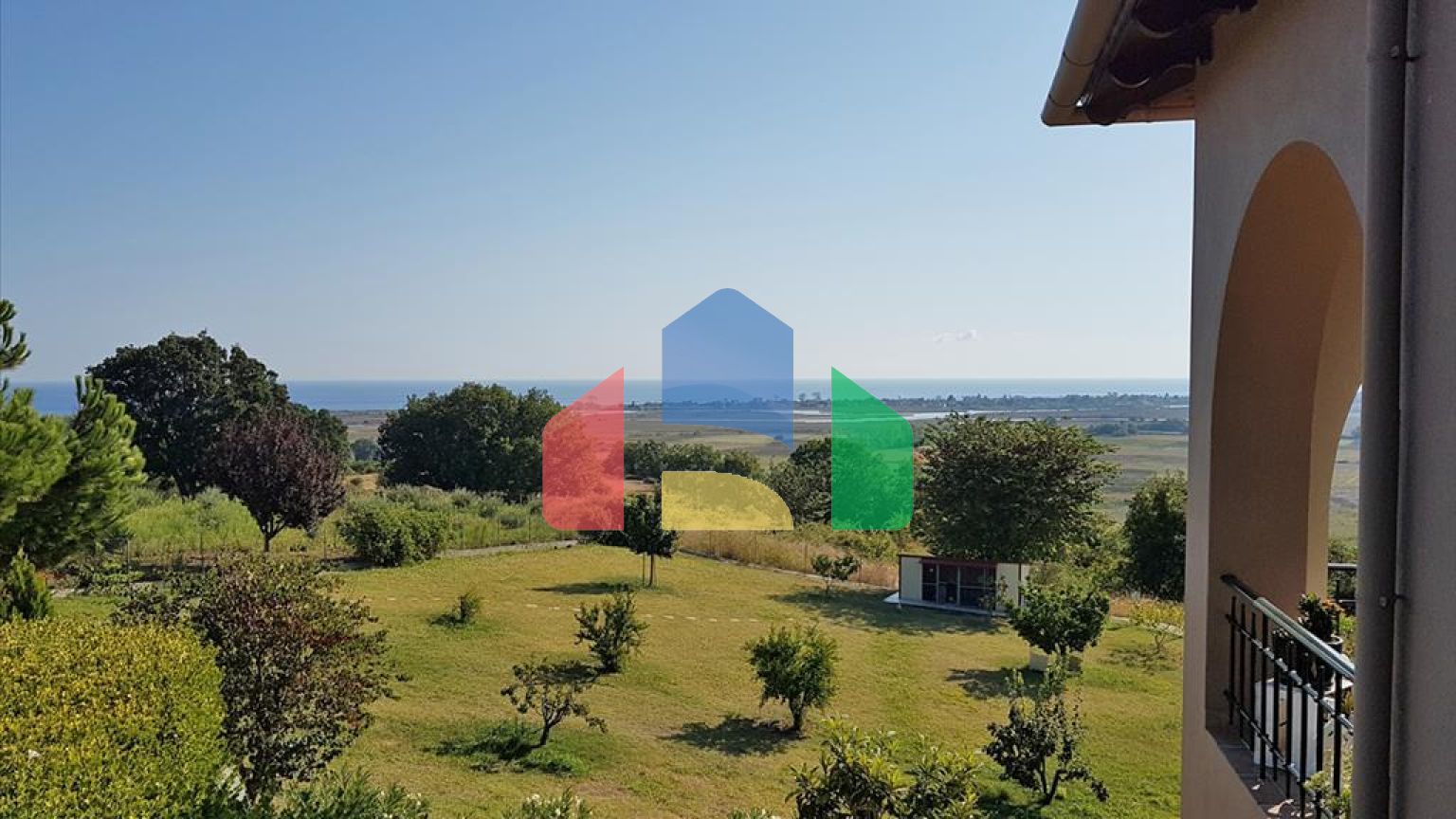 Продажа - Вилла 335 m² на Олимпийской Ривьере