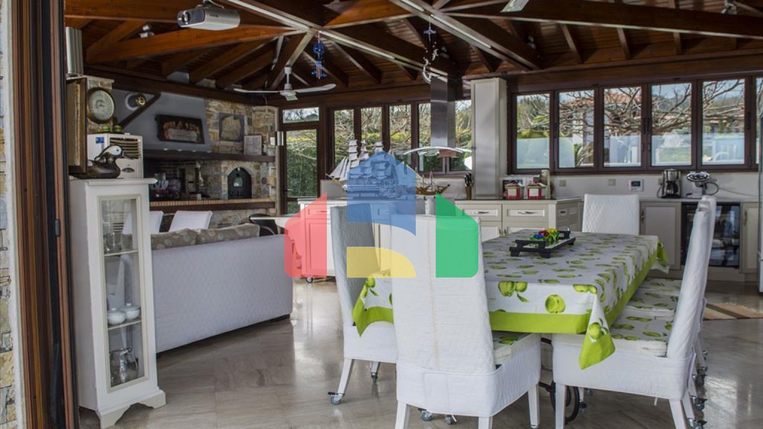 Продажа - Вилла 624 m² на Олимпийской Ривьере