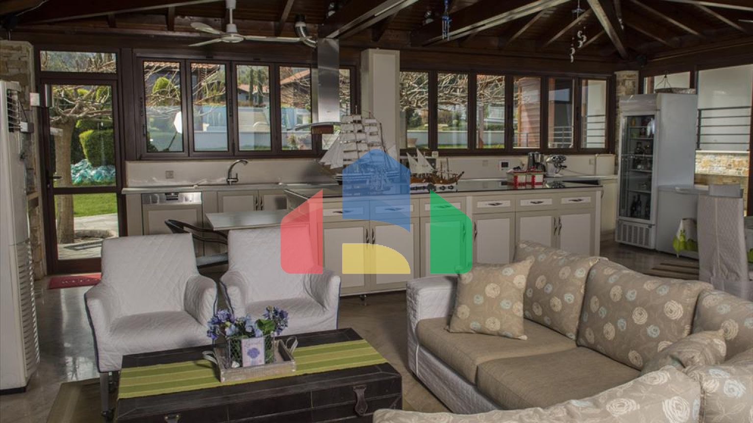 Продажа - Вилла 624 m² на Олимпийской Ривьере