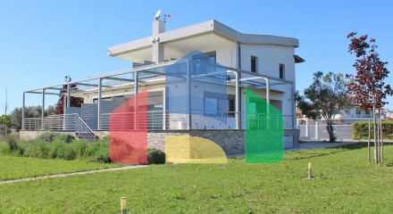 For Sale - Maisonette 130 m² on the Olympic Coast