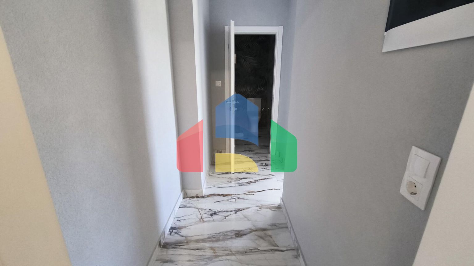 Продаж - Готель 434 m² на Олімпійській Рив'єрі