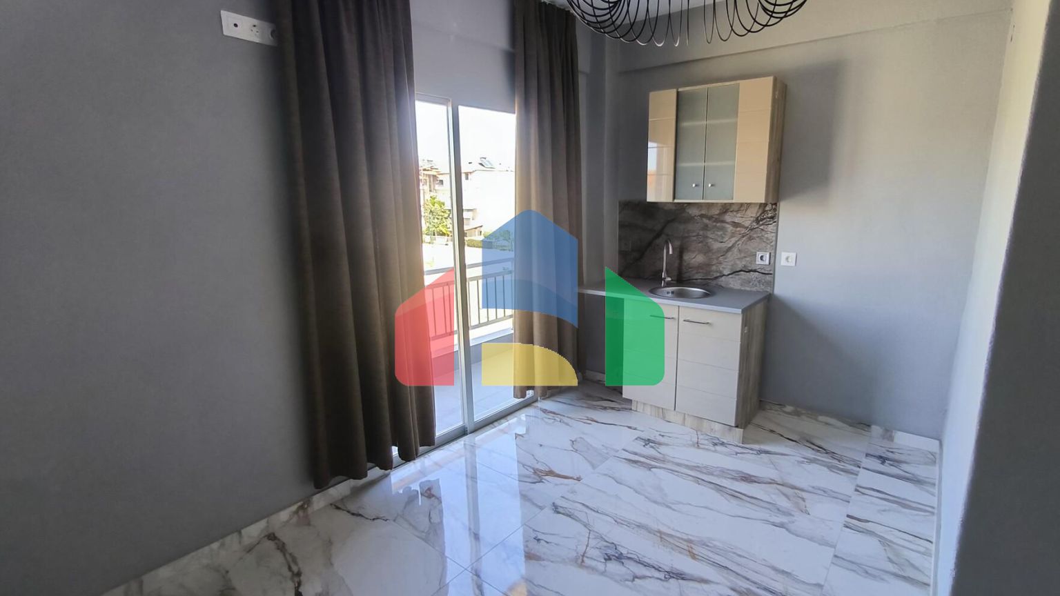 Продаж - Готель 434 m² на Олімпійській Рив'єрі