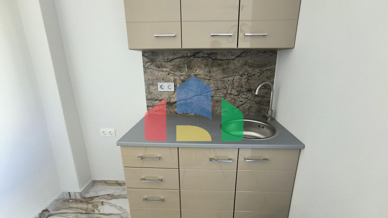 Продаж - Готель 434 m² на Олімпійській Рив'єрі