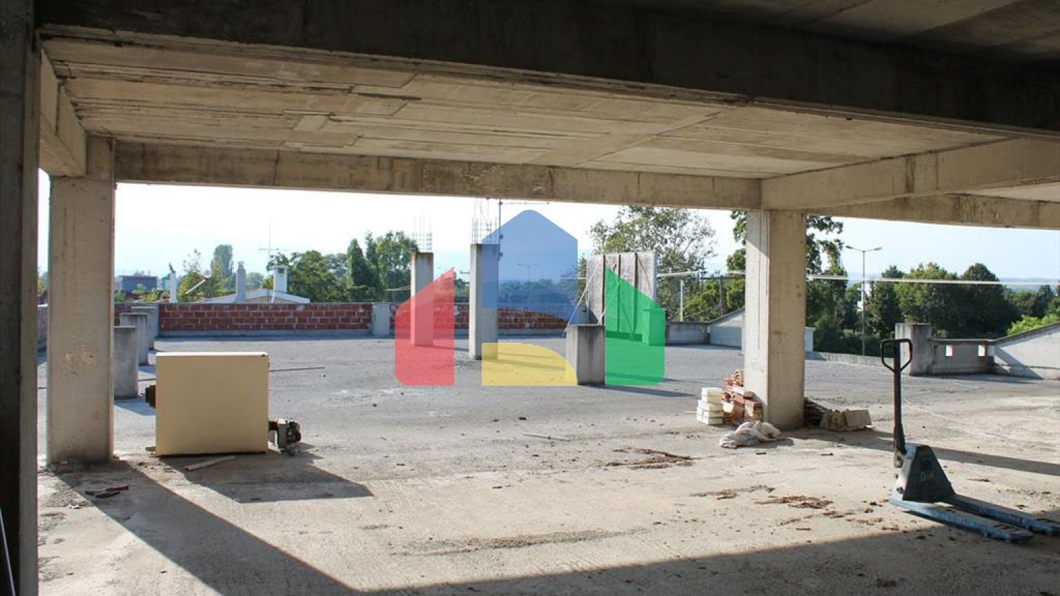 Продажа - Бизнес 2000 m² на Олимпийской Ривьере