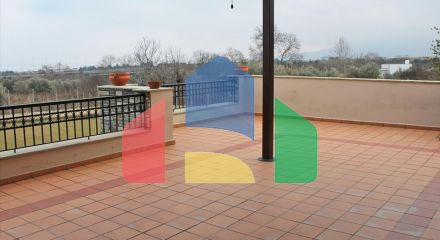 Продажа - Вилла 450 m² на Олимпийской Ривьере Продажа - Вилла 450 m² на Олимпийской Ривьере