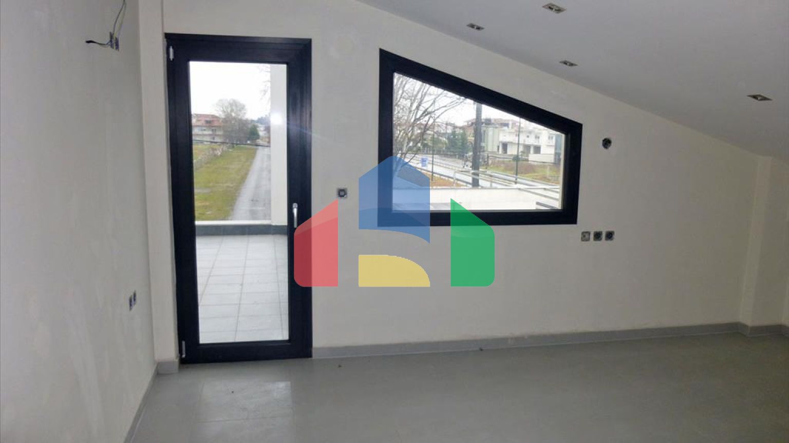 Продажа - Бизнес 470 m² на Олимпийской Ривьере