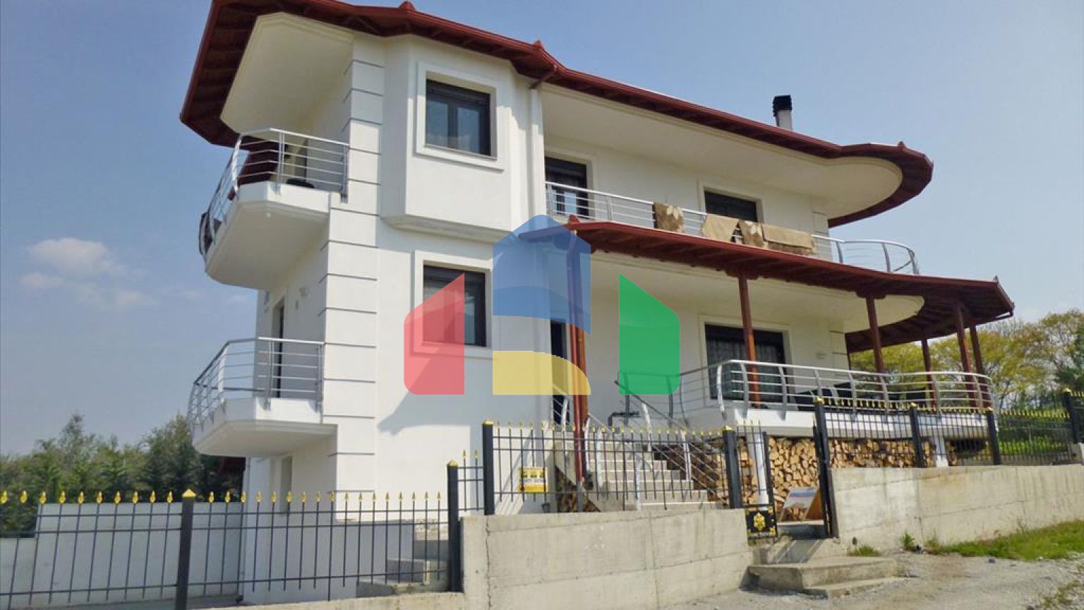 Продажа - Коттедж 220 m² на Олимпийской Ривьере