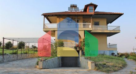 Продажа - Вилла 300 m² на Олимпийской Ривьере