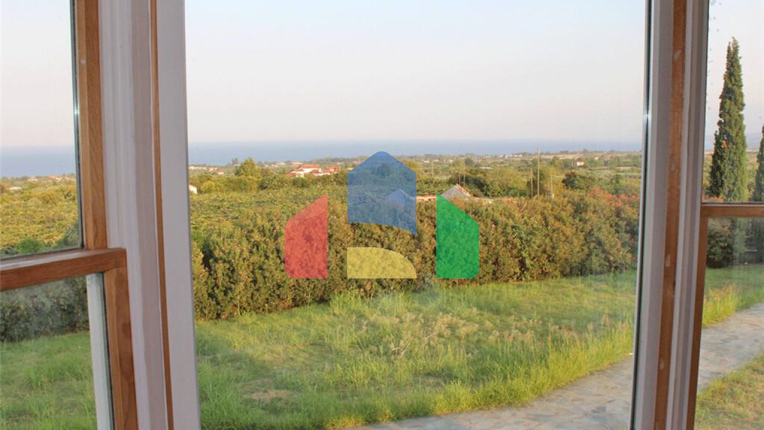 Продажа - Вилла 300 m² на Олимпийской Ривьере