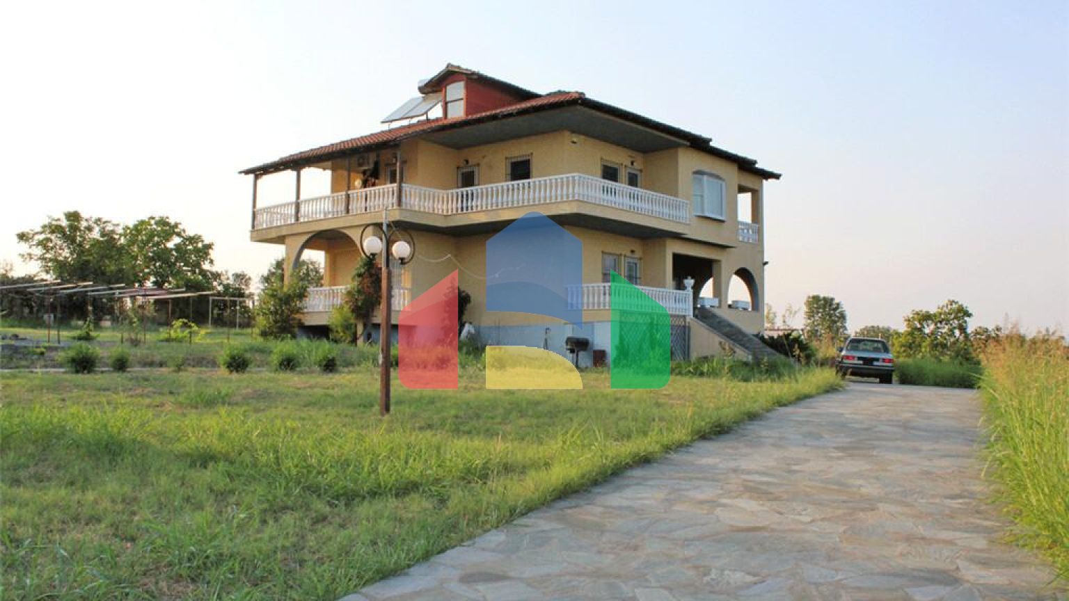 Продажа - Вилла 300 m² на Олимпийской Ривьере