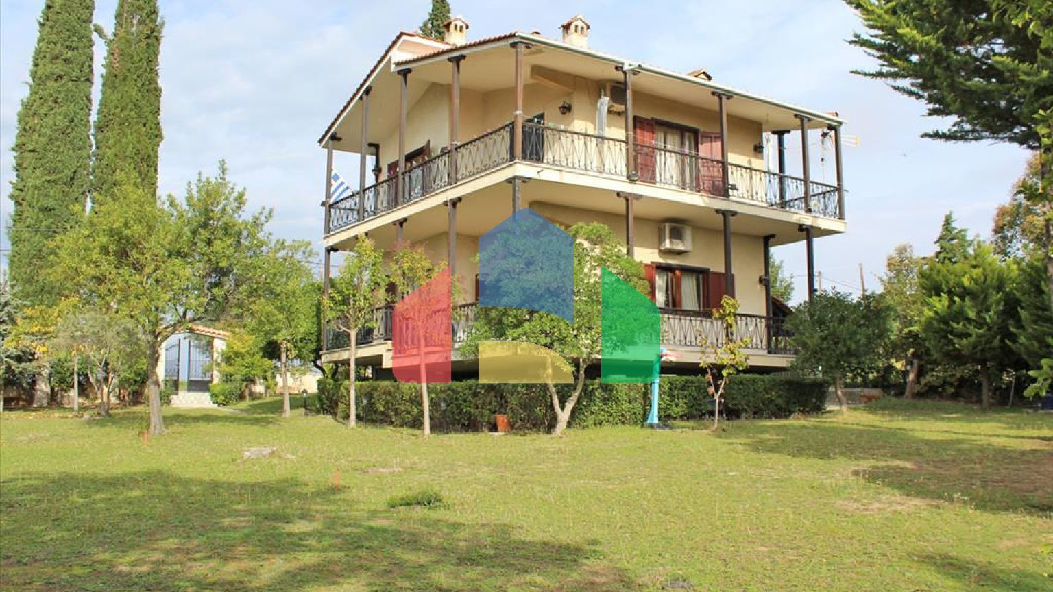 Продажа - Коттедж 220 m² на Олимпийской Ривьере