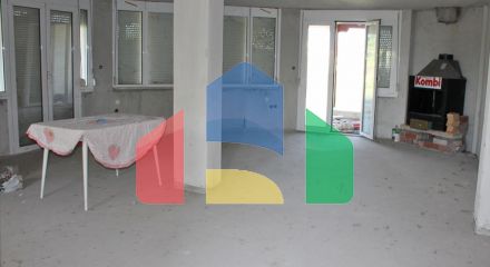 Продаж - Котедж 330 m² на Олімпійській Рив'єрі