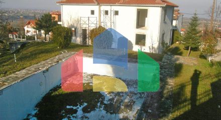 For Sale - Detached house 400 m² on the Olympic Coast