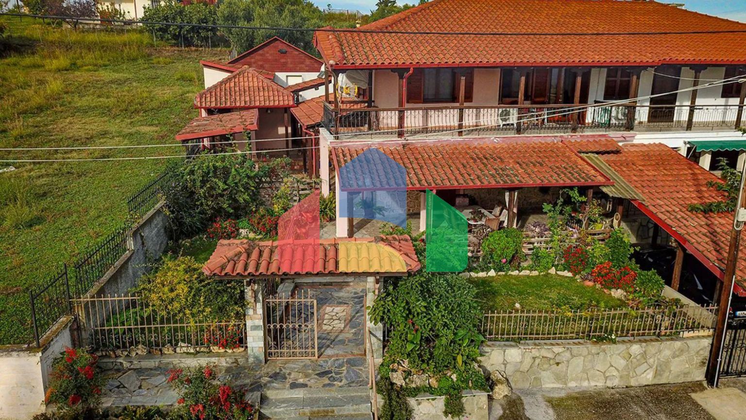 Продаж - Таунхаус 100 m² на Олімпійській Рив'єрі