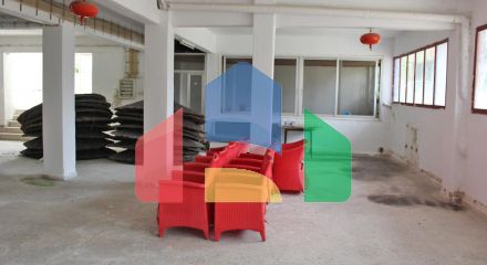 For Sale - Commercial property 385 m² on the Olympic Coast