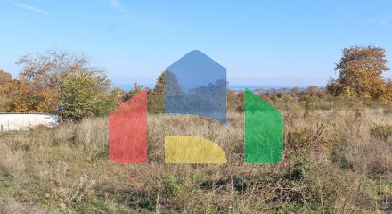 For Sale - Land 9200 m² on the Olympic Coast