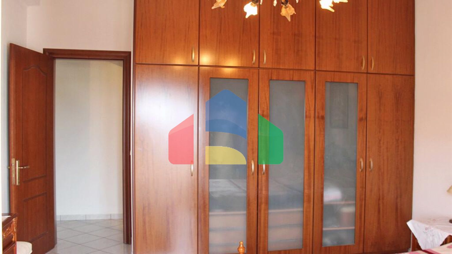 Продаж - Котедж 320 m² на Олімпійській Рив'єрі