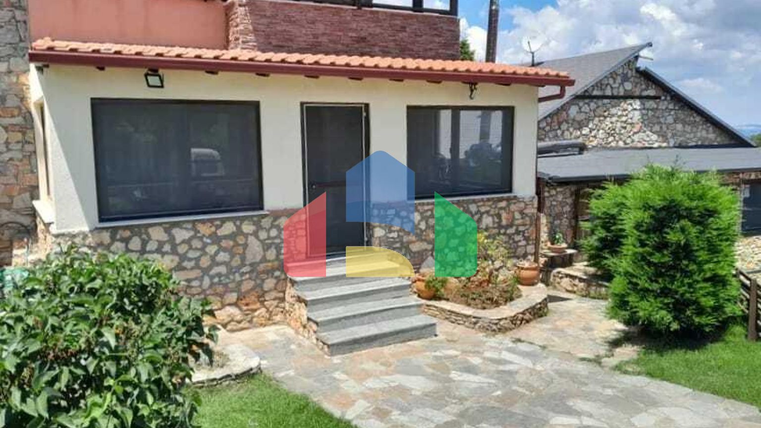 Продажа - Коттедж 190 m² на Олимпийской Ривьере