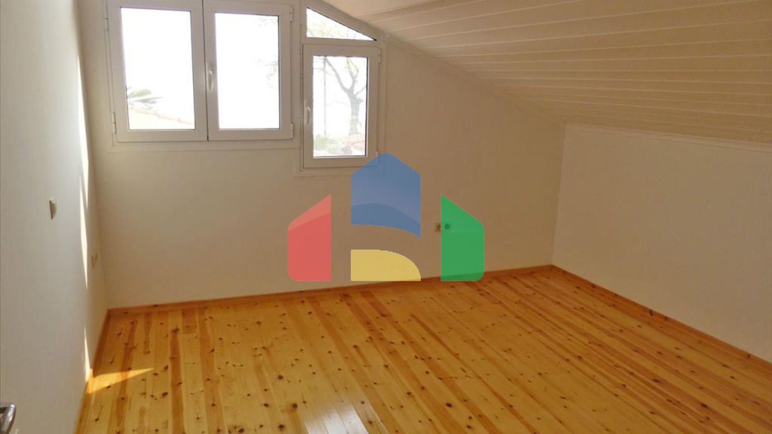 Продажа - Коттедж 200 m² на Олимпийской Ривьере