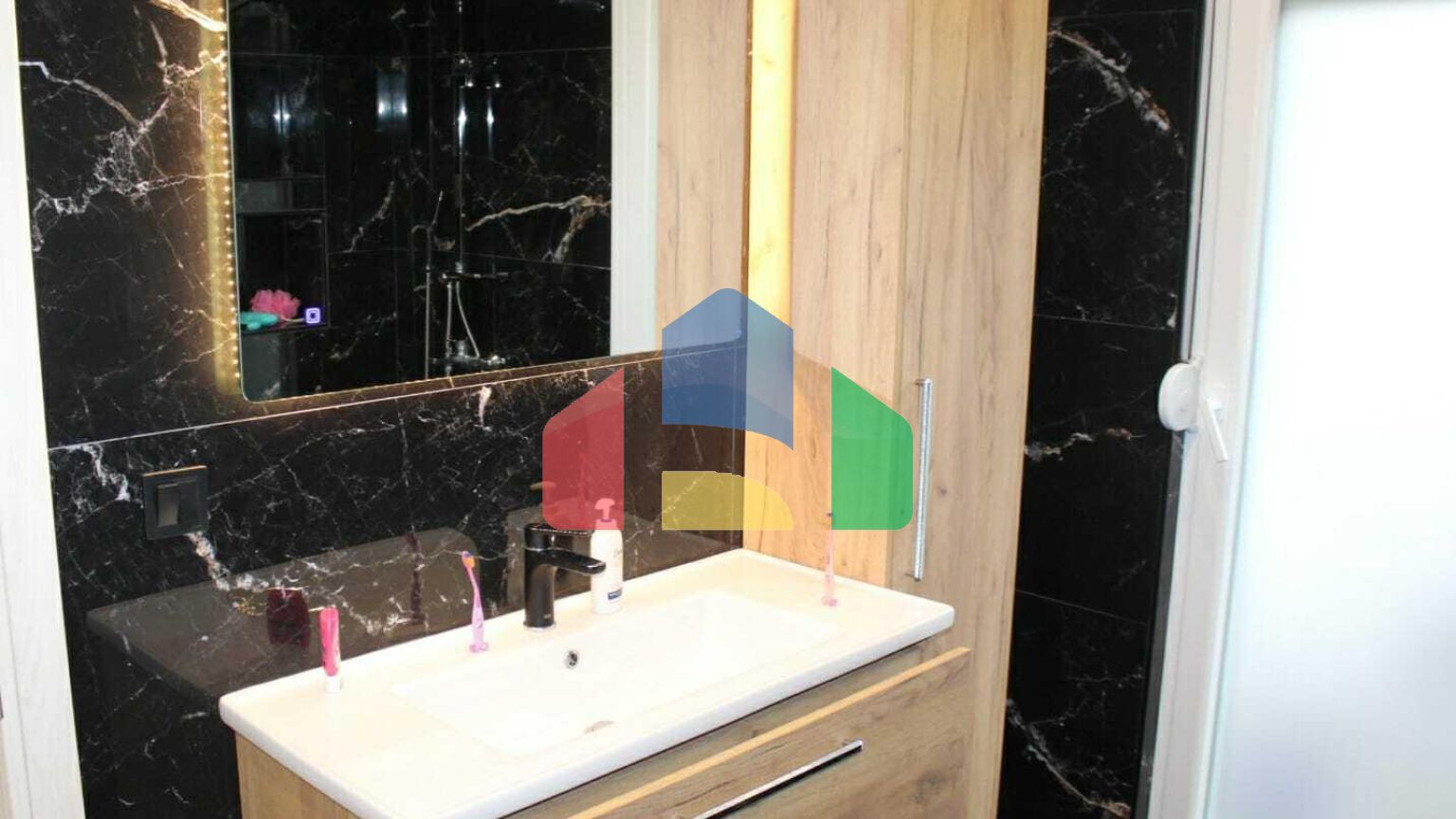 Продаж - Таунхаус 120 m² на Олімпійській Рив'єрі