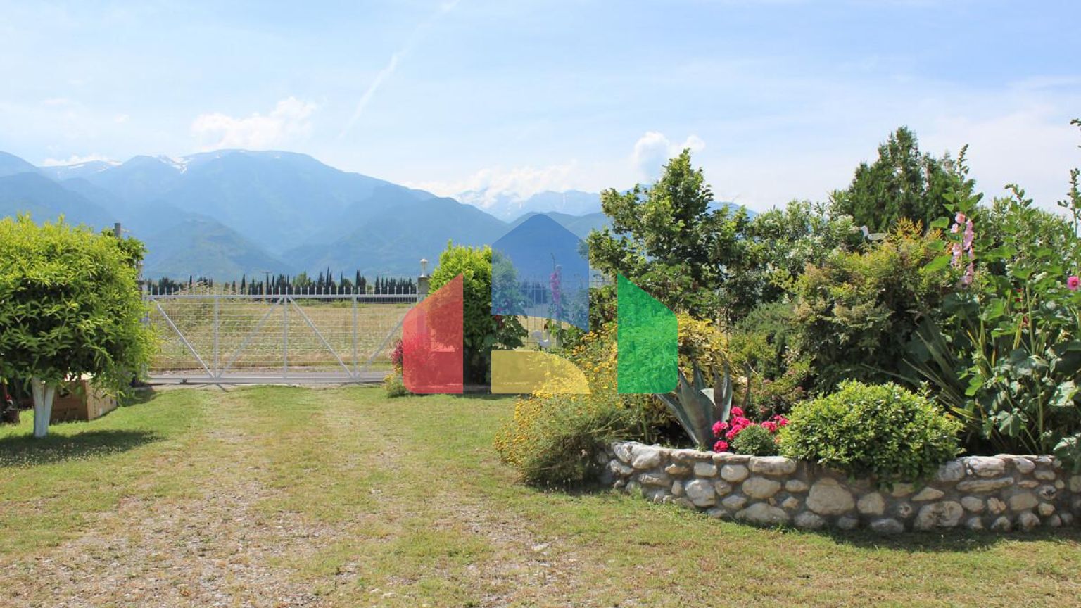 Продажа - Коттедж 256 m² на Олимпийской Ривьере