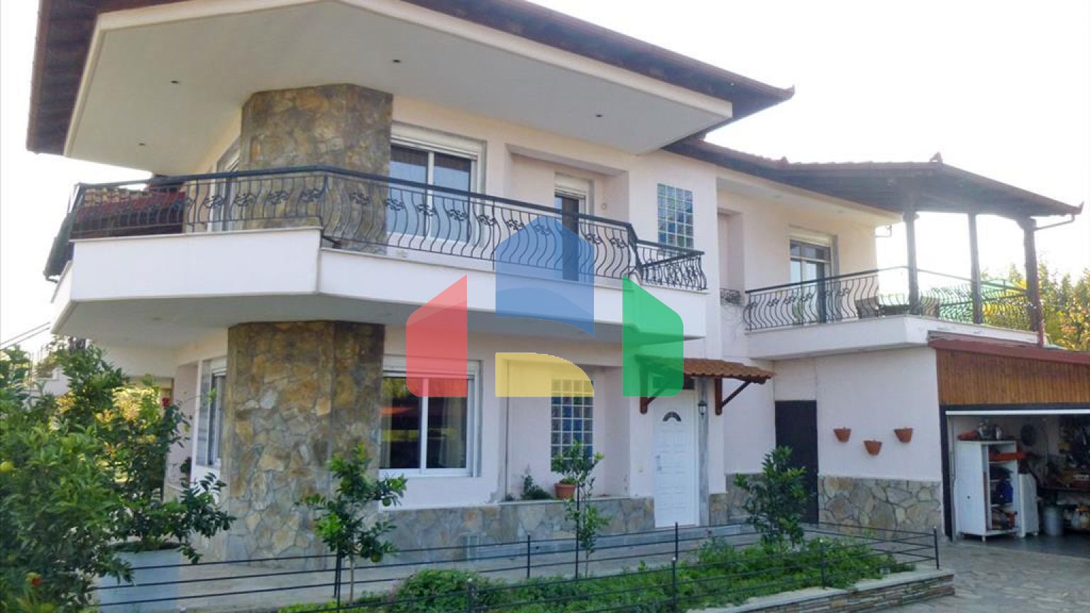 Продажа - Вилла 300 m² на Олимпийской Ривьере