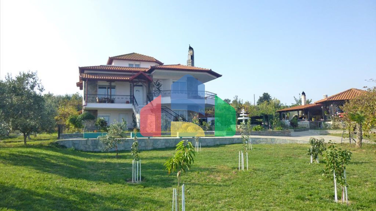 Продажа - Вилла 300 m² на Олимпийской Ривьере