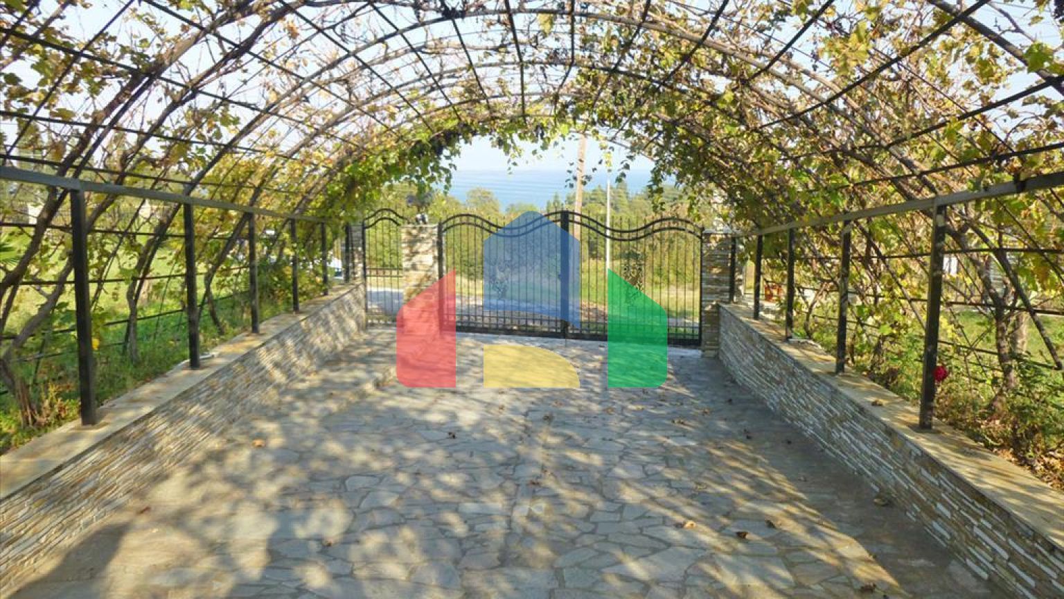 Продажа - Вилла 300 m² на Олимпийской Ривьере