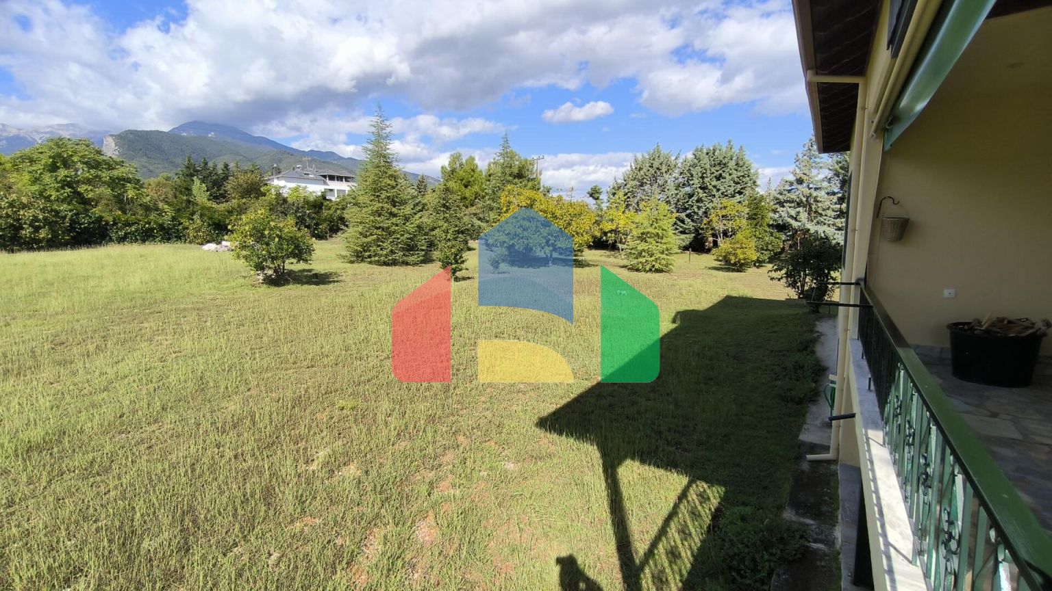 Продаж - Котедж 225 m² на Олімпійській Рив'єрі