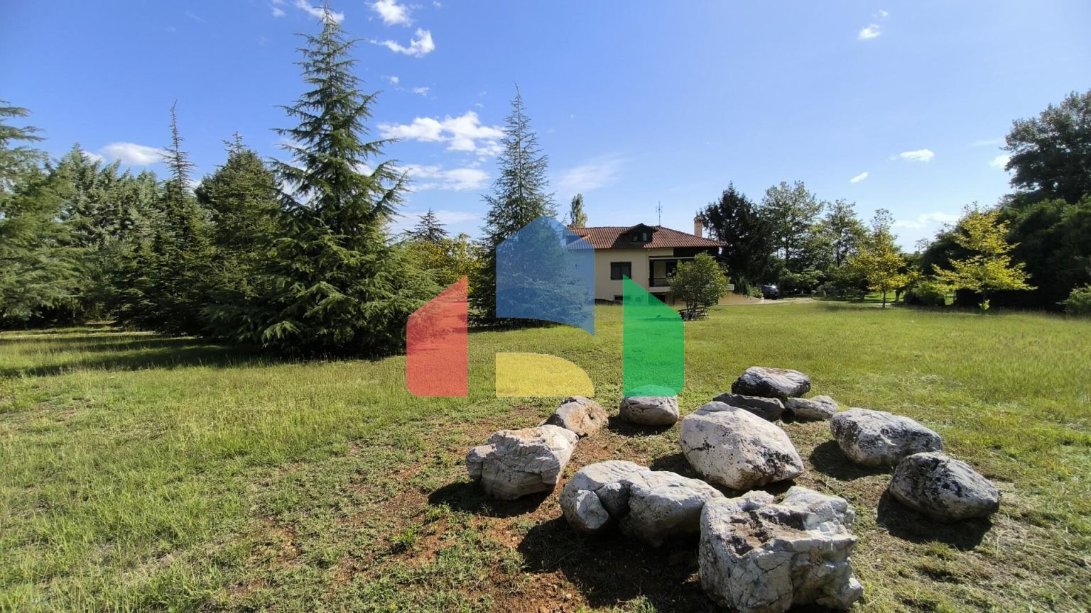 Продаж - Котедж 225 m² на Олімпійській Рив'єрі