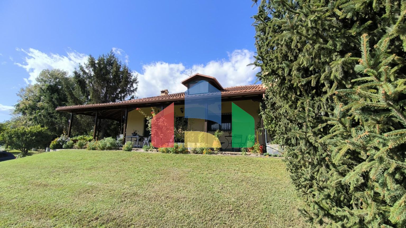 Продаж - Котедж 225 m² на Олімпійській Рив'єрі